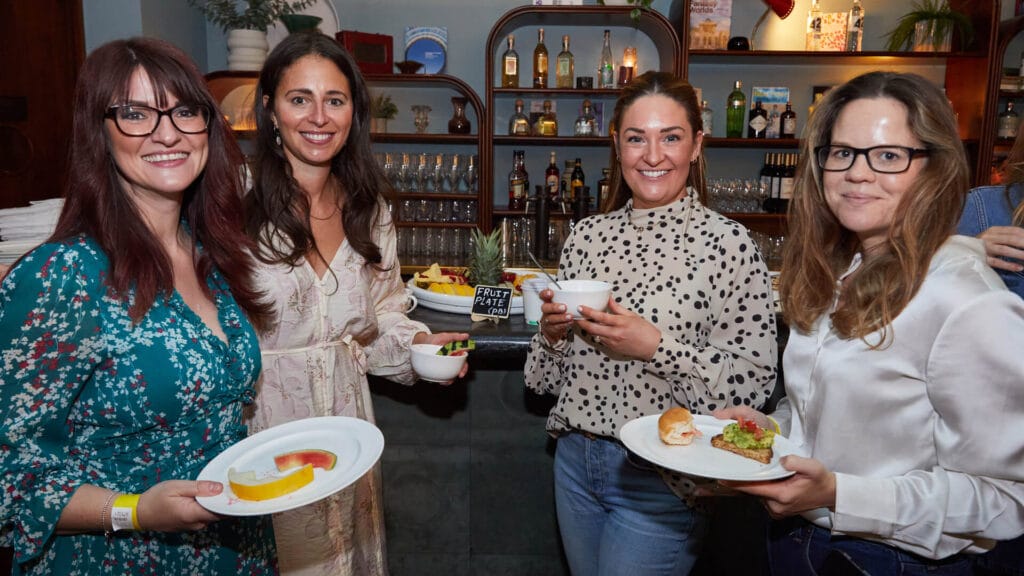 Women of emc3 at summer connect